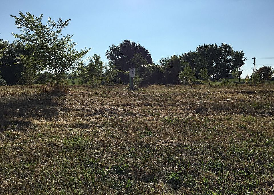 1st image of Lauren Ln