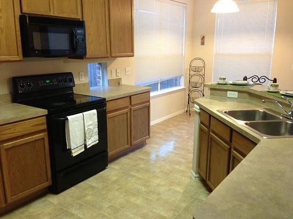 2nd image of 13236 Vista Glen Ln