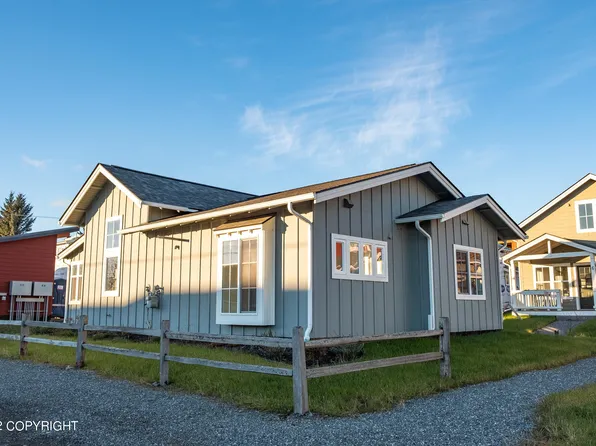 210 Ohlson Ln #10, Homer, AK 99603