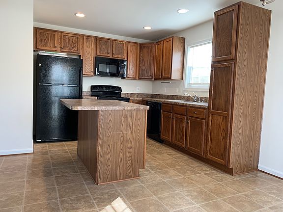 4th image of 23209 Westwood Ct