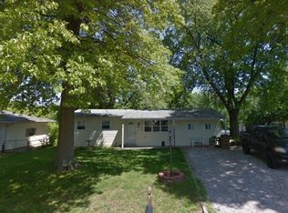 9105 Wedgewood Dr, Fairview Heights, IL 62208