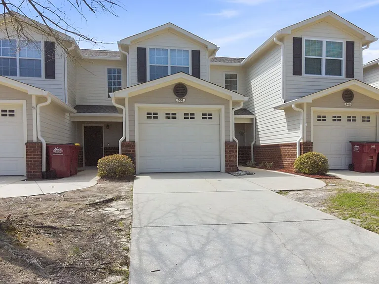 551 Wingspan Way — Photo 3