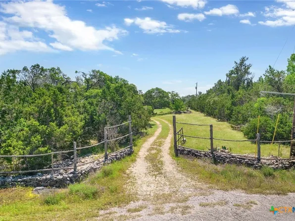 700 Oak Grove Rd, San Marcos, TX 78666