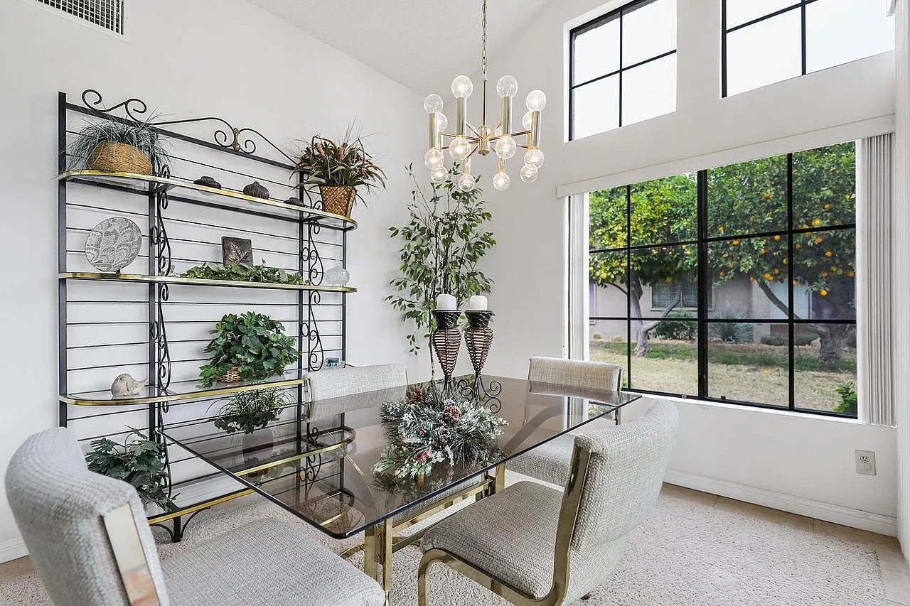 2 bed, 1512 sqft, $2,700 — Photo 2