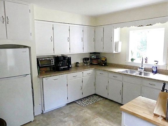 5th image of 118 Randolph Ave
