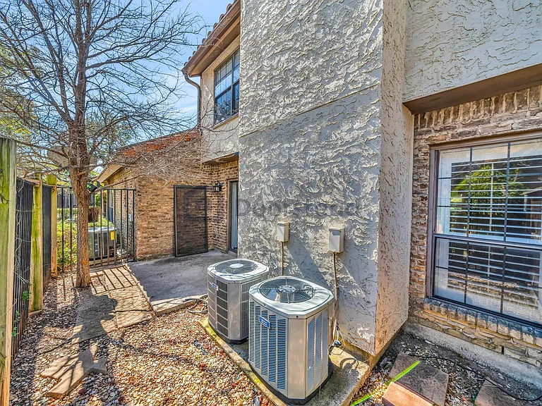 336 Melrose Dr #2C — Photo 36