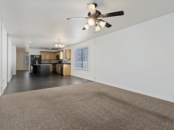 3rd image of 13867 S Mary Loraine Cir