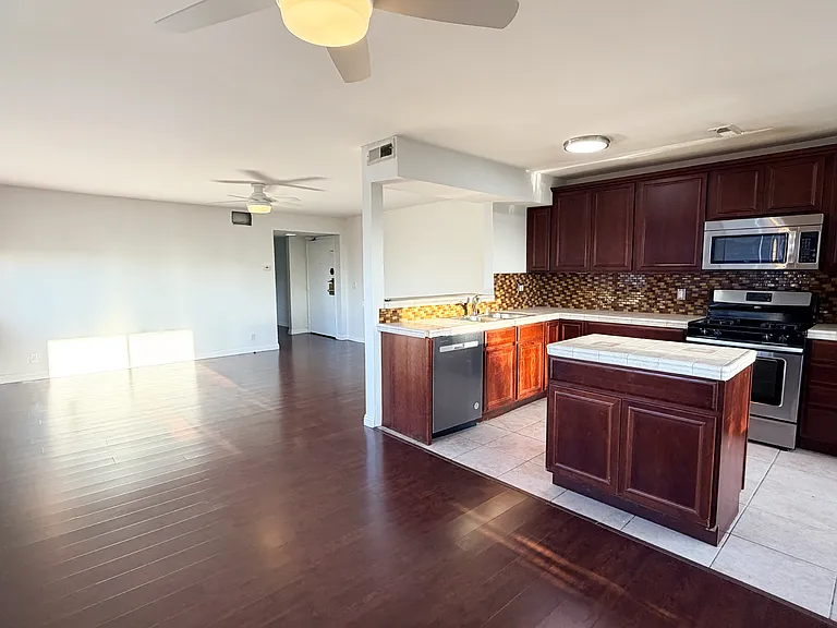 7305 Milwood Ave #5 — Photo 15