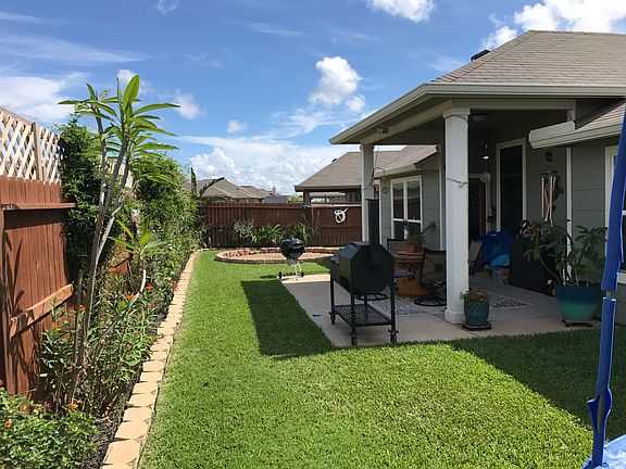 2nd image of 7810 Lands End Dr