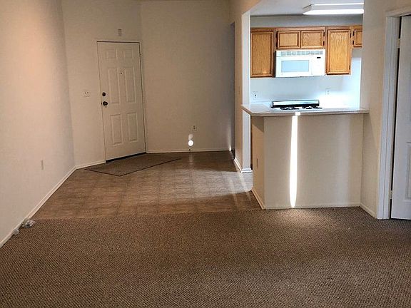 3rd image of 16710 Sherman Way APT 203