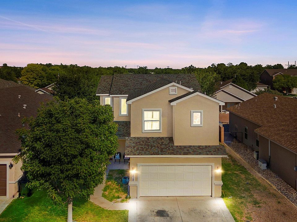 1st image of 1810 Amber Dr
