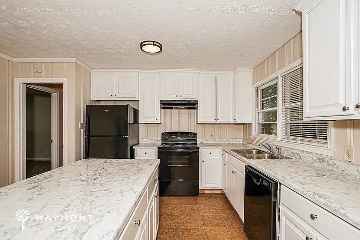 310 Sunset Dr — Photo 7