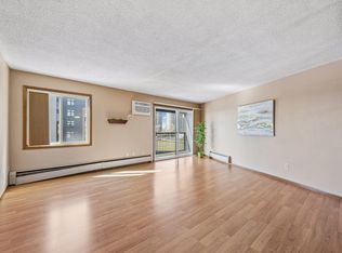 1 Lake St W #420, Minneapolis, MN 55408