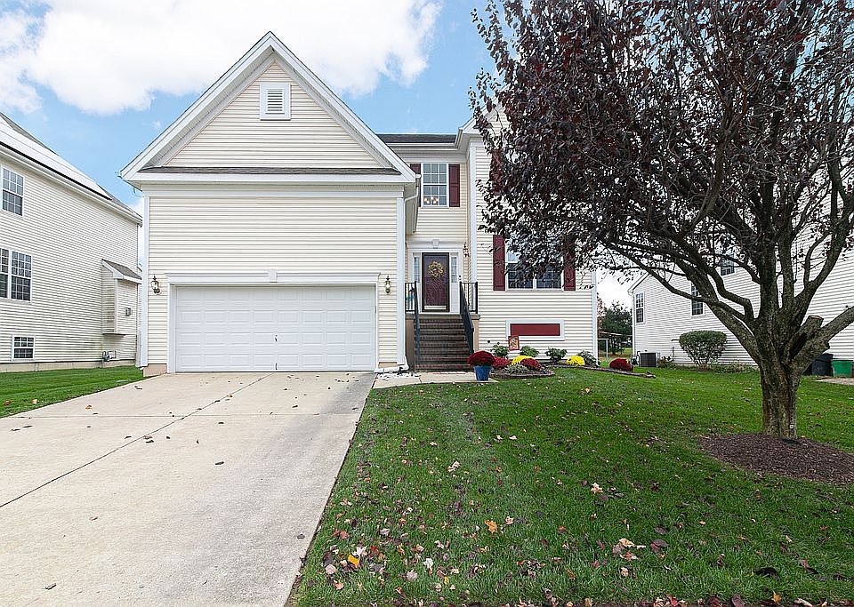 1st image of 513 Saxon Dr