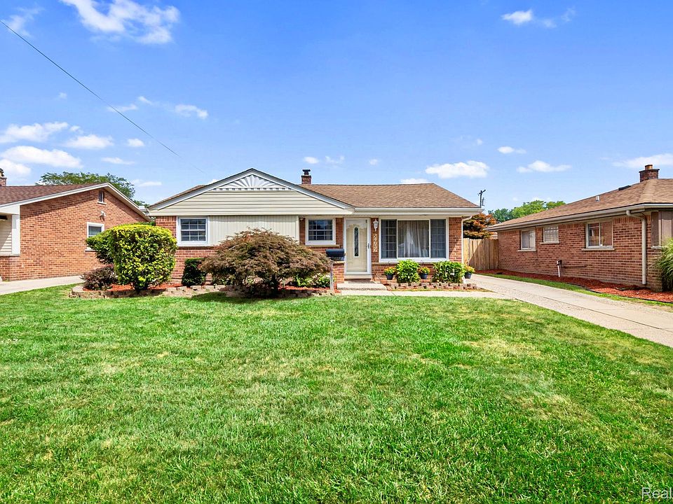 1st image of 24636 Pennie St