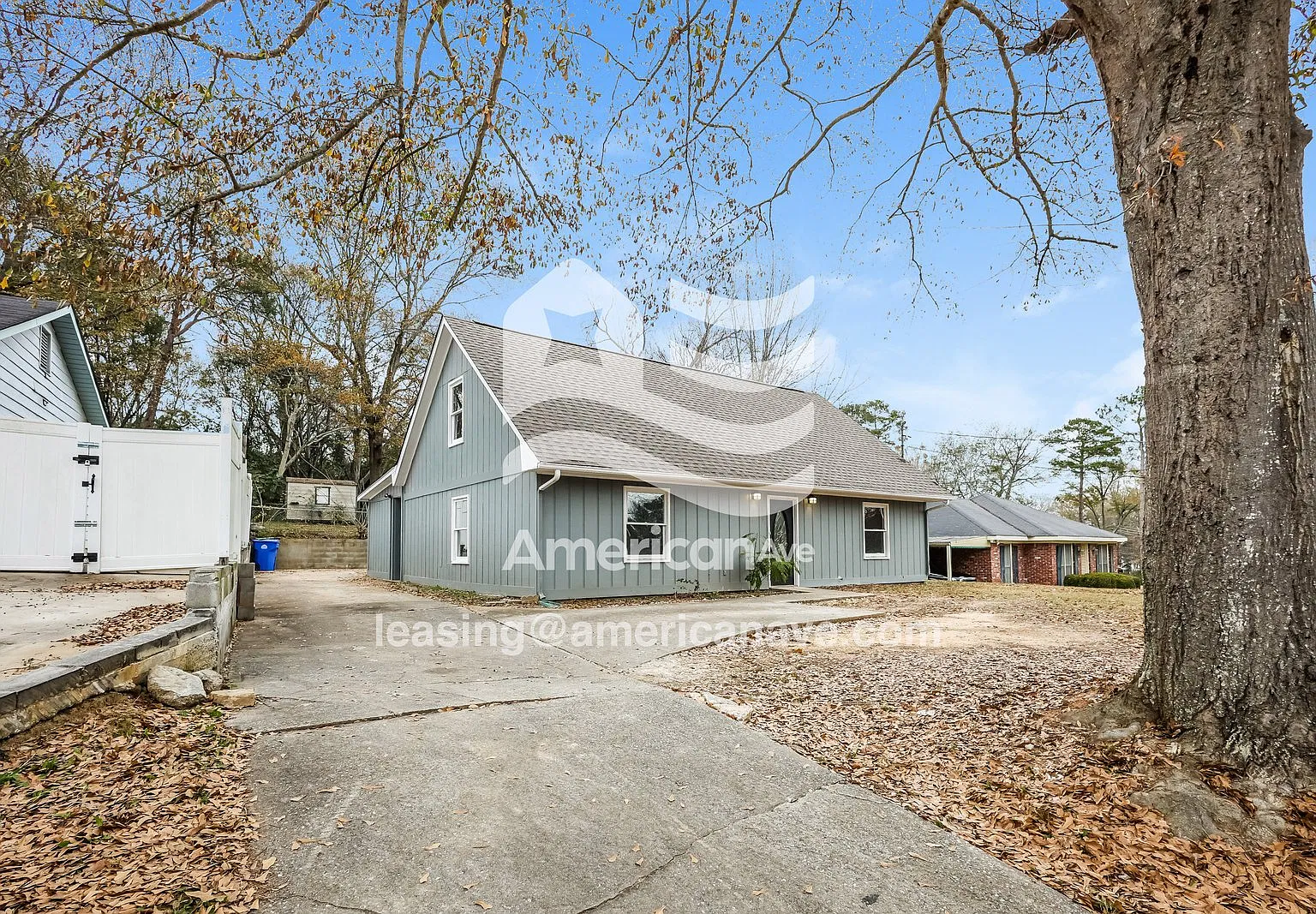 4 bed, 2.0 bath, 2115 sqft, $1,897 — Photo 2
