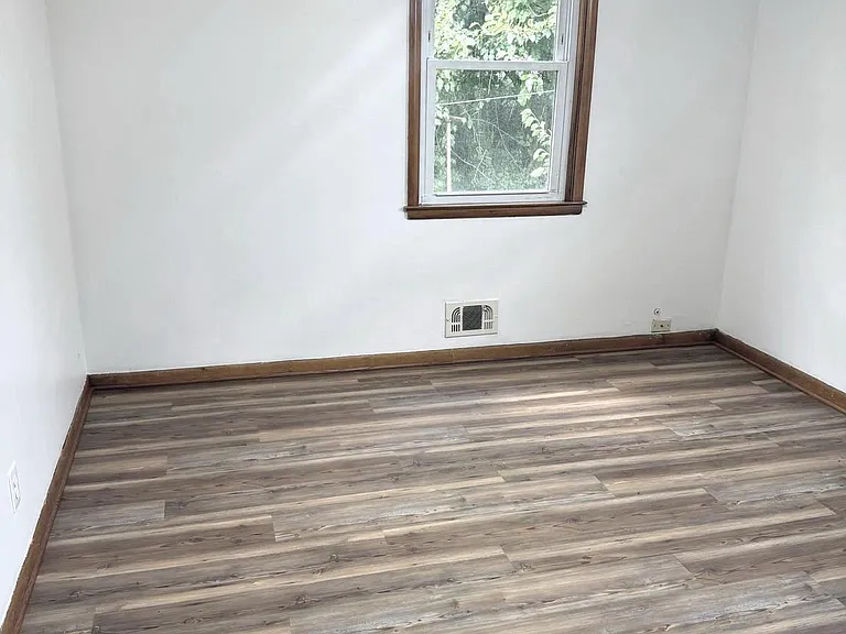 2800 Shirey Ave — Photo 14