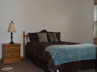 8425 N 107th St UNIT 206, Milwaukee, WI 53224