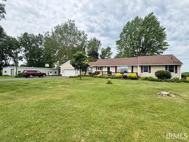 7737 N 100th Rd E photo 1