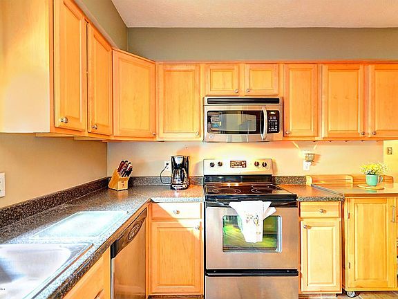 2nd image of 108 Sherrie Dr