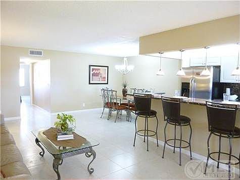 4th image of 14709 Canalview Dr APT B
