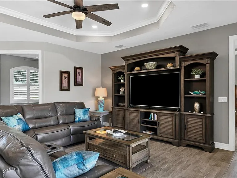 7403 Snow Dr — Photo 11