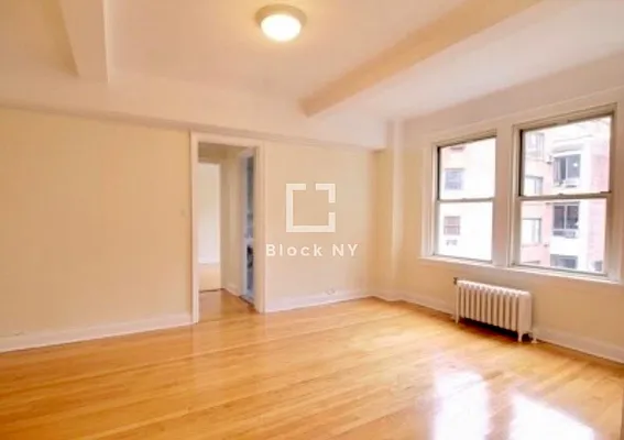 Rented by Block Holdings LLC | media 32