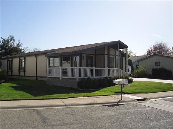 2nd image of 8456 W Willowcourt Dr