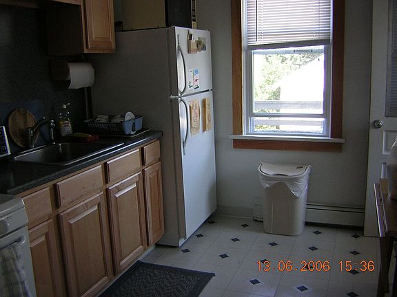 5th image of 631 Wesley Ave