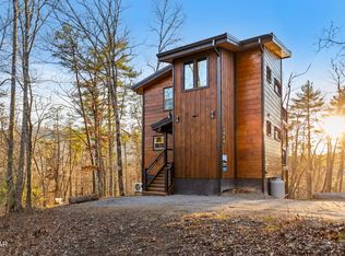 2986 Ginas Way, Sevierville, TN 37862