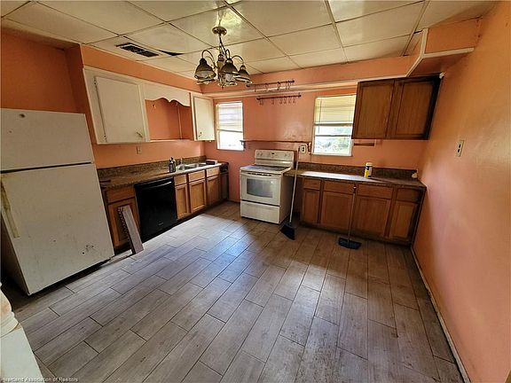 5th image of 1418 Orange Blossom Ave