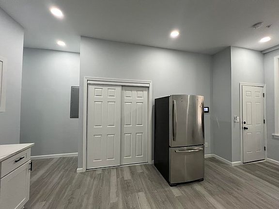 4th image of 1223 W Allegheny Ave #4
