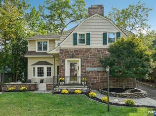 144 California St, Ridgewood, NJ 07450