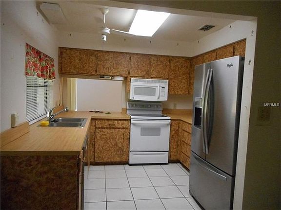 4th image of 537 Bar Dr