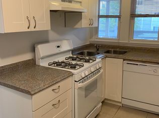 949 Hancock St APT 3, Quincy, MA 02170