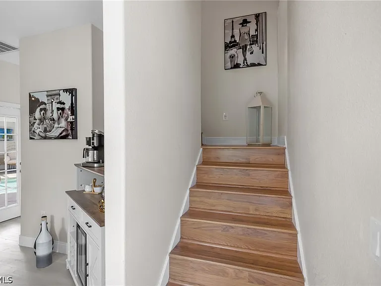 2250 SW 20th Ave — Photo 30