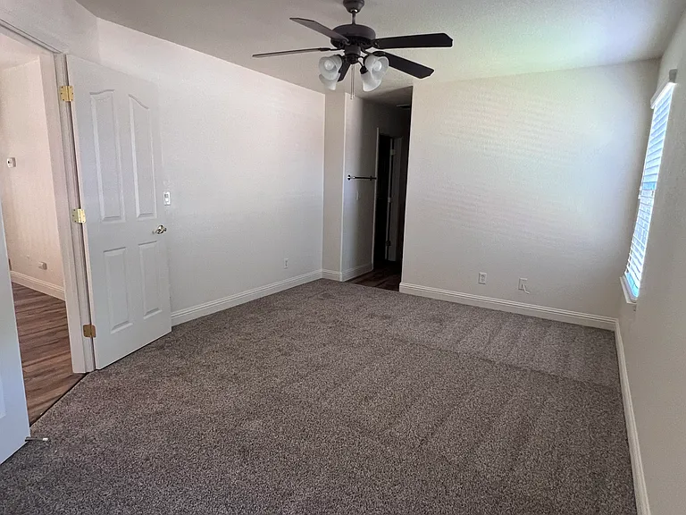 1694 Shay Way — Photo 12