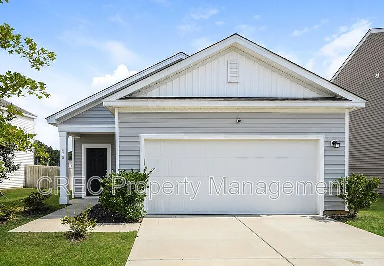 475 Pender Woods Dr — Photo 2