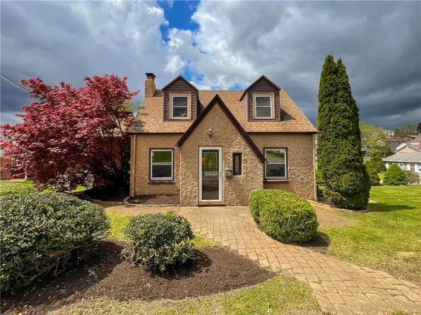 250 Chester Dr, Lower Burrell, PA 15068
