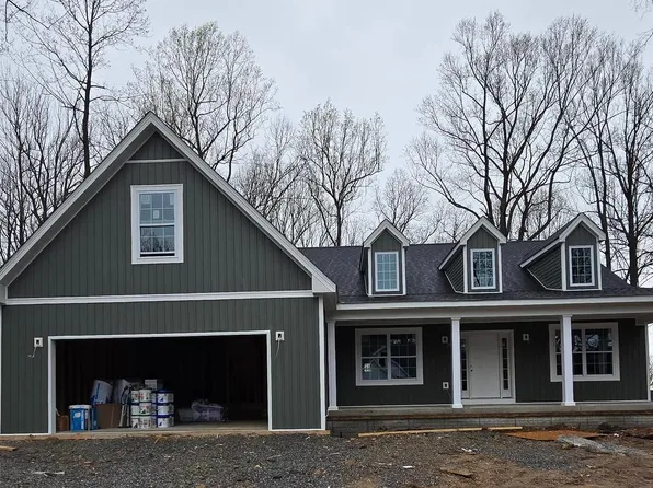 621 Adelaide Cir, Harpers Ferry, WV 25425
