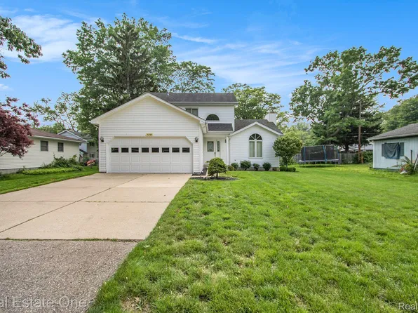 50793 Lenox St, New Baltimore, MI 48047
