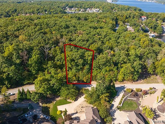 3rd image of 493 Grand View Dr