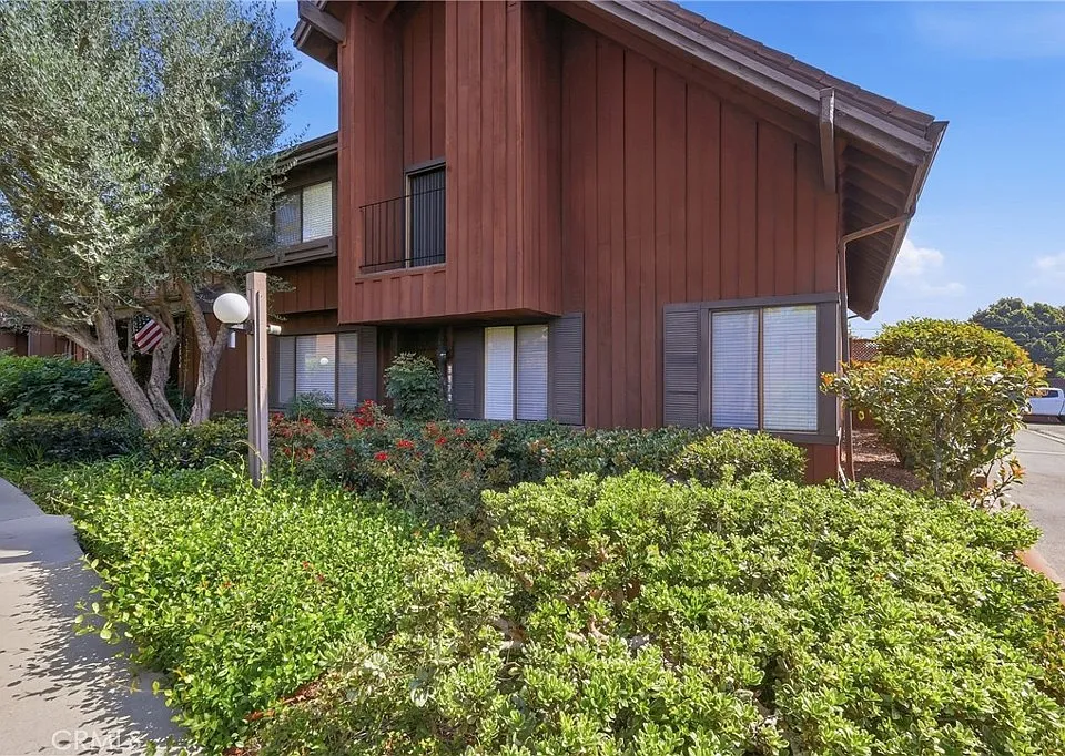 2074 Mount Shasta Dr