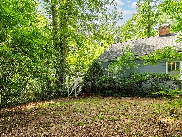 3002 Medlin Dr — Photo 29