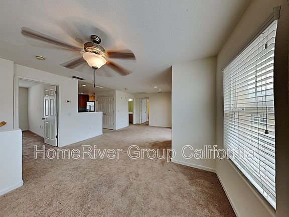 5th image of 611 Blossom Rock Ln #11