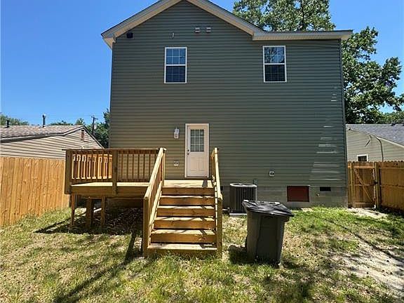 2nd image of 637 Grimes Rd