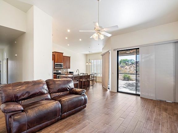 4th image of 17422 E Via Del Oro