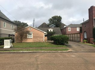 6010 Valley Forge Dr #2, Houston, TX 77057