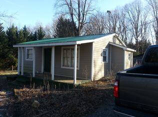 208 Romey Brown Rd, Siloam, NC 27047