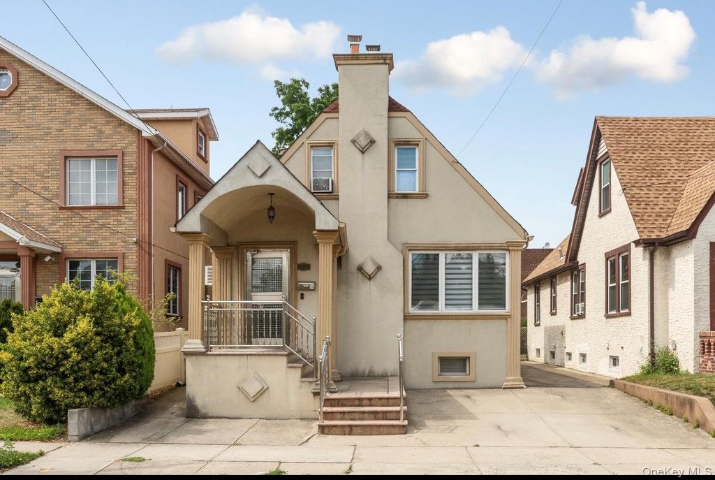 16711 81st Avenue, Hillcrest (Queens), NY 11432